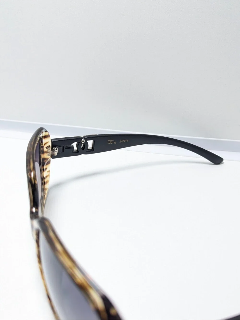 DG  26976 Womens Brown Leopard Sunglasses Purple Gradient Lens